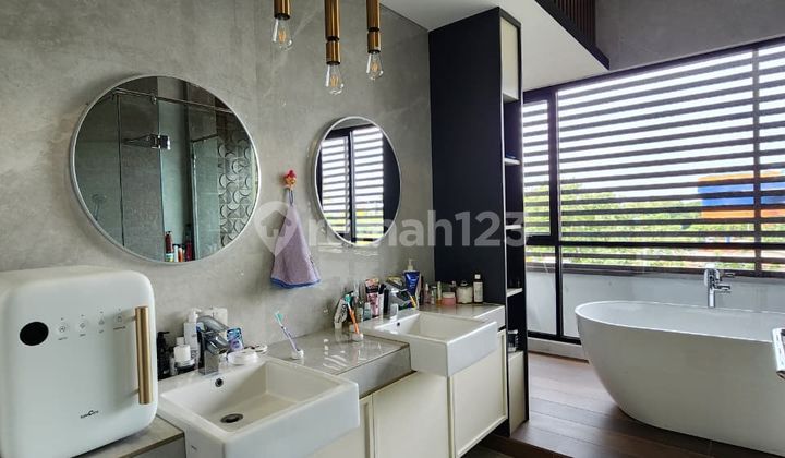 Pik House Corner Position Very Neat Ready to Occupied 2