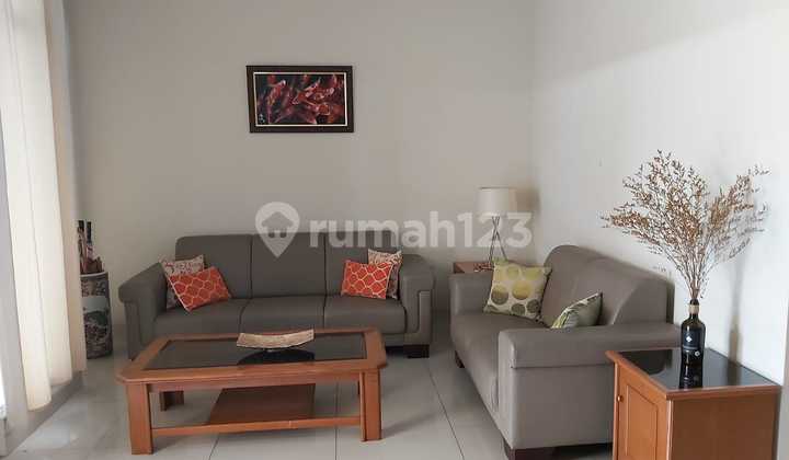 House in Green Lake City, Latin America Cluster, South Facing