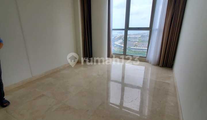 Apartemen Goldcoast 3 Kamar Tidur View Laut