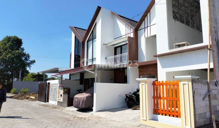 Rumah cantik 2 lantai dekat candi prambanan di klaten 5