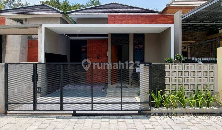 Rumah Cantik Full Isi Dekat Stadion Maguoharjo Dan Sd Model  1