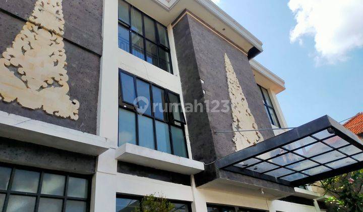 Guest House 15 Kamar di Tuban, Airport Ngurah Rai Badung 1