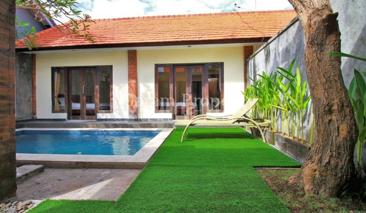 Rumah dengan Kolam Renang di Pusat Gatot Subroto Denpasar