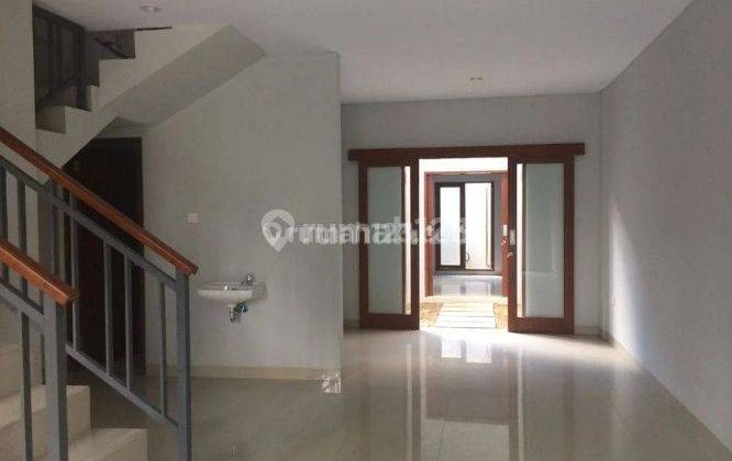 Rumah Strategis di Mahendradata Denpasar 2