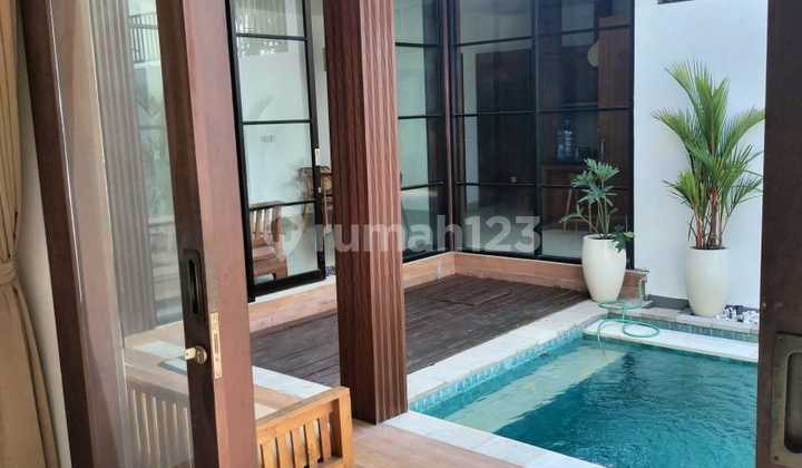 Rumah Furnished Strategis di Kerobokan Badung Rumah Furnished Strategis di Kerobokan Badung