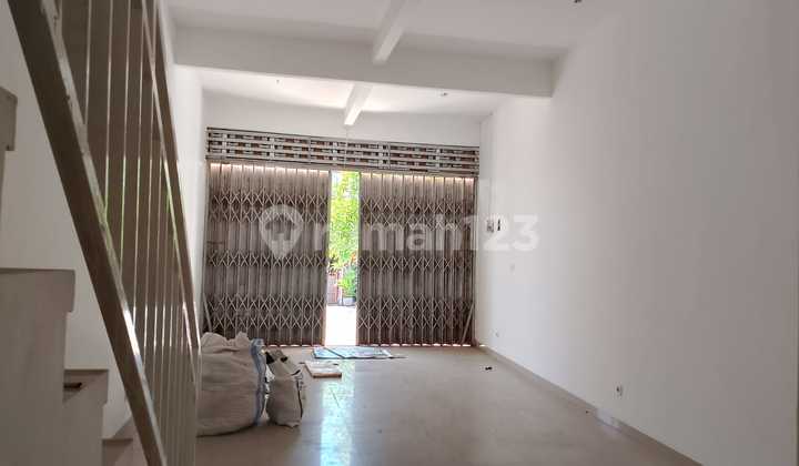 Shop House in Renon Area Denpasar 2