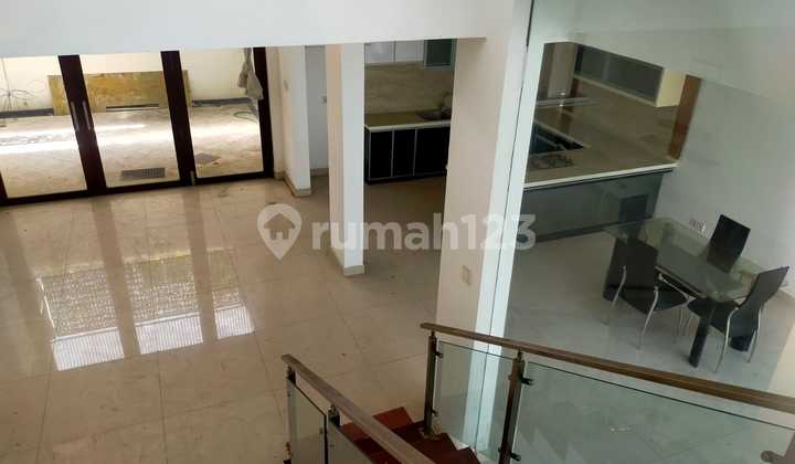 Rumah Lokasi Menarik di Renon Luas Tanah 230M2 Harga 4,95M Denpasar