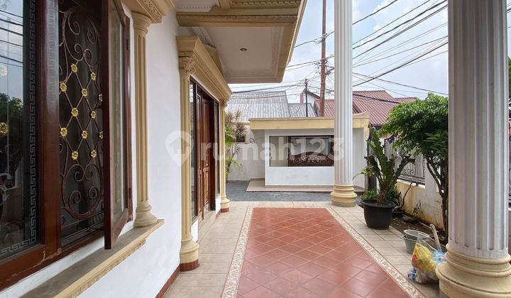 Dijual Rumah 2 Lantai Hoek di Jatiwaringin Jakarta Timur 2