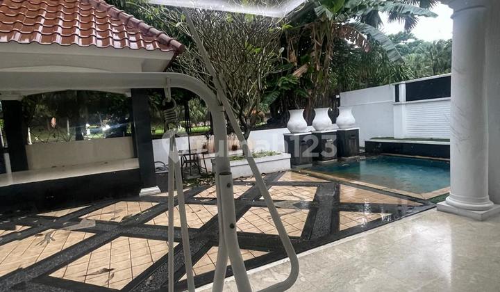 ******** In the tourist city of Cibubur. 2