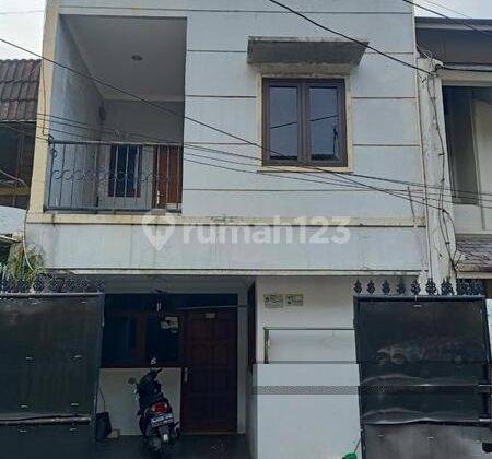 Disewakan Rumah 2 Lantai Tanjung Duren Jakarta Barat 5