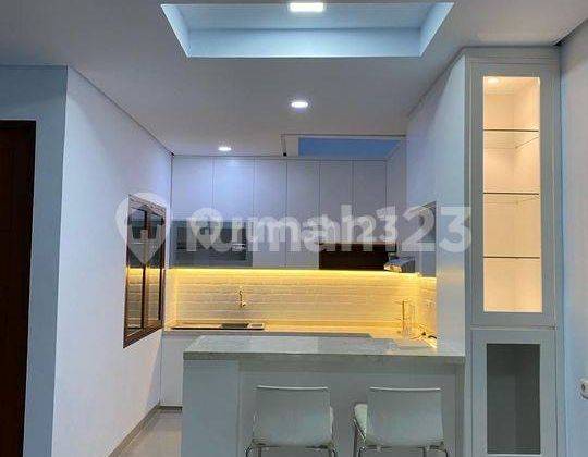 Rumah 2,5 Lantai Bagus Semi Furnished di Metro Permata Tangerang 1