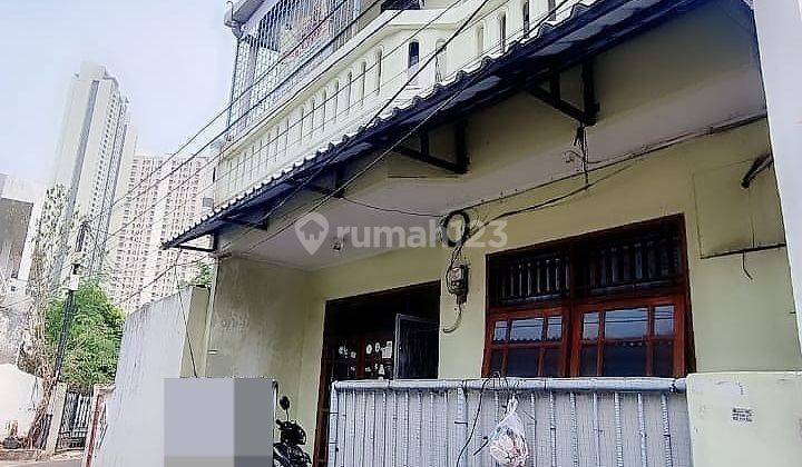 Dijual Rumah 2 Lantai SHM Full Furnished Tanjung Duren Jakarta Barat 1