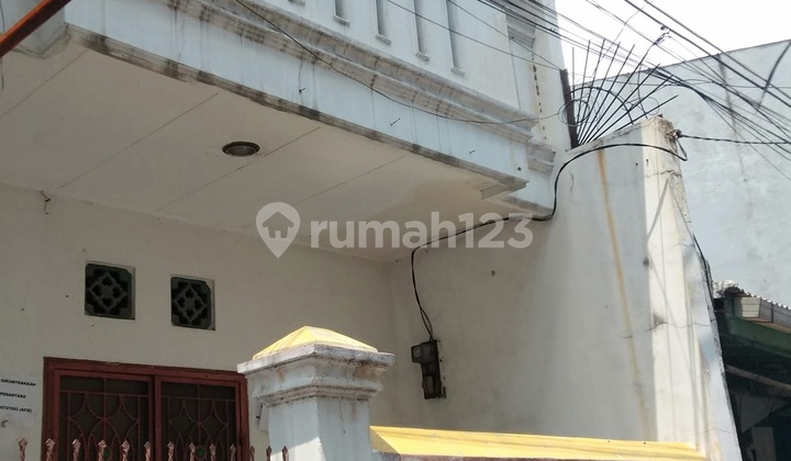 Disewakan Rumah SHM 2 Lantai Tanjung Duren Jakarta Barat Disewakan Rumah SHM 2 Lantai Tanjung Duren Jakarta Barat