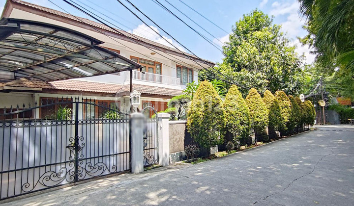 Rumah Hoek Komersial Gading Putih Raya, Kelapa Gading 735M2