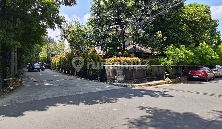 Corner Commercial House Gading Putih Raya, Kelapa Gading 735M2 2