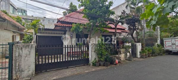 Rumah Lokasi Strategis Jalan 2 Mobil di Jl. Kalasan, Pegangsaan, Menteng Rumah Lokasi Strategis Jalan 2 Mobil di Jl. Kalasan, Pegangsaan, Menteng