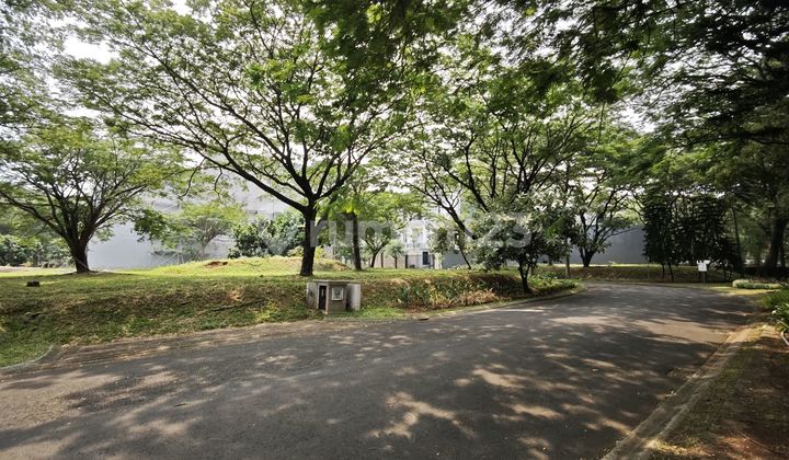 Kavling Exclusive, Hoek Royal Orchard Kelapa Gading