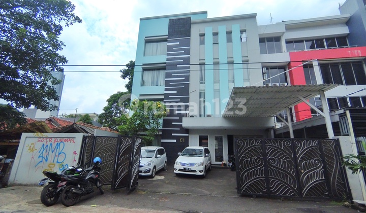 Office Guru Mughni,  belakang Mega Kuningan dan Gatot Subroto