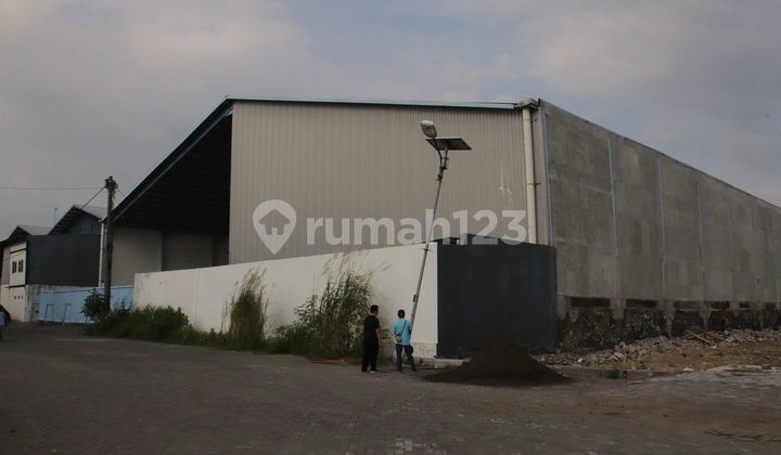 For Rent Strategic Warehouse Romokalisari For Rent Strategic Warehouse Romokalisari