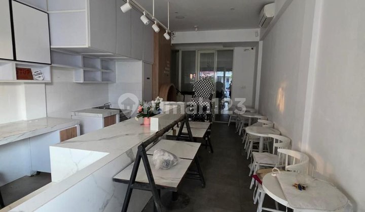 Ruko Bagus 126 m2 HGB Pakuwon City, Surabaya san antonio Ruko Bagus 126 m2 HGB Pakuwon City, Surabaya san antonio