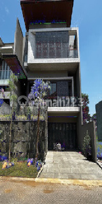 High Spec. Cozy Home Citraland Super Lux New 3-Story House