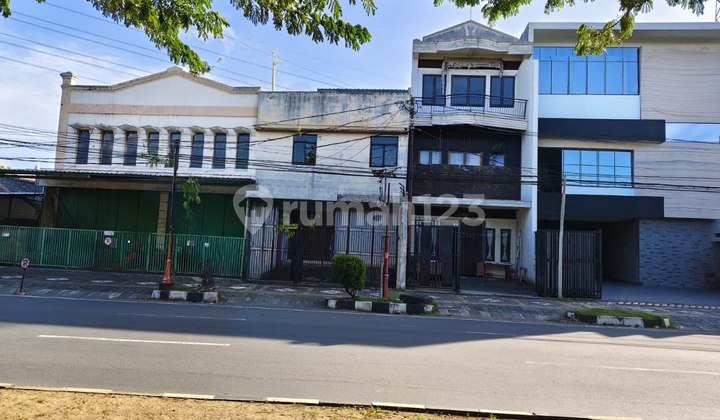 2-Story Shop House in Strategic Location in Solobaru 2