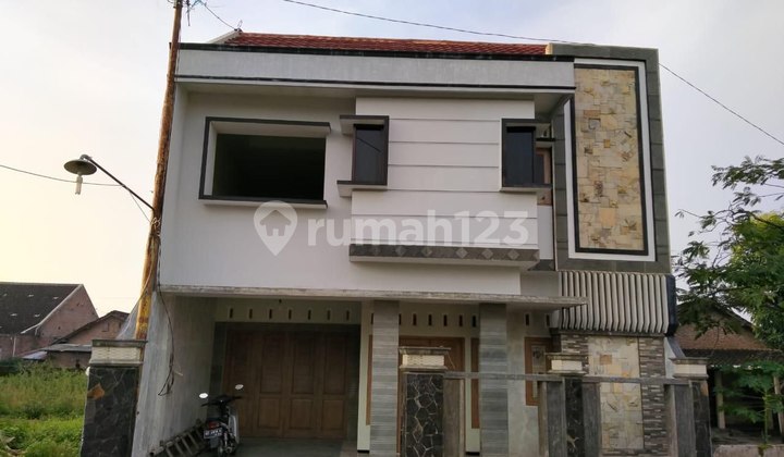 Rumah Baru 2 Lantai Bagus Nyaman di Colomadu 2