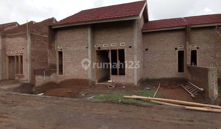 Rumah Murah Pesan Bangun Modern Minimalis di Jaten Karanganyar  9