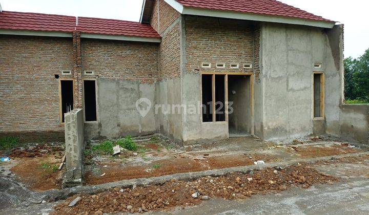 Rumah Bagus Modern Minimalis  SHM di Jaten Karanganyar 9