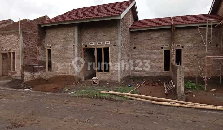 Rumah Bagus Modern Minimalis  SHM di Jaten Karanganyar 11