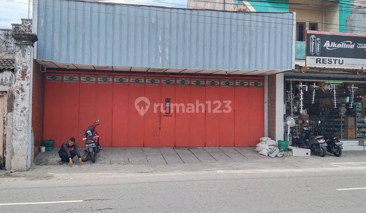 Rumah Second Ngantong Lokasi Strategis di Laweyan Solo 2