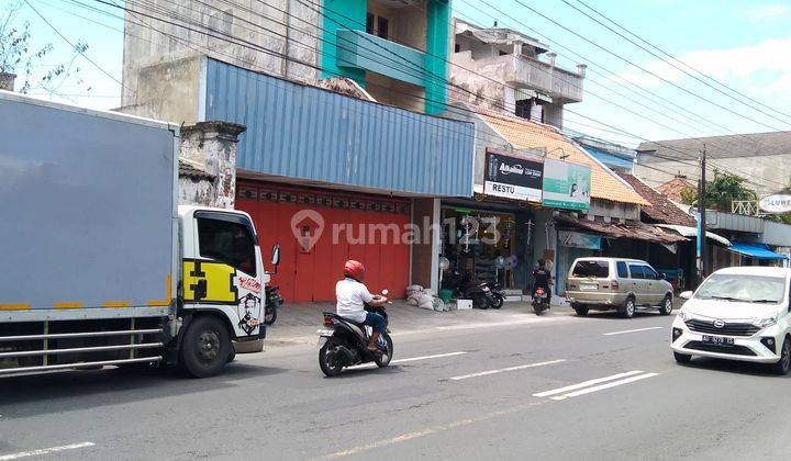 Rumah Second Ngantong Lokasi Strategis di Laweyan Solo 1