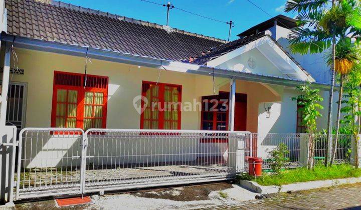 Rumah Cantik Sudah Renovasi di Jaten  4