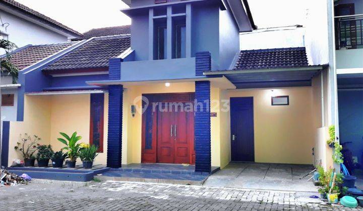 Rumah Bagus Semi Furnished di Gonilan, Sukoharjo 3