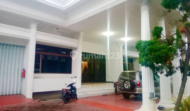 Rumah Mewah Bagus Plus Furnish Di Tengah Kota Solo 2