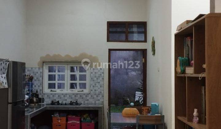 Rumah Cantik Minimalis dekat bandara Adisumarmo  2