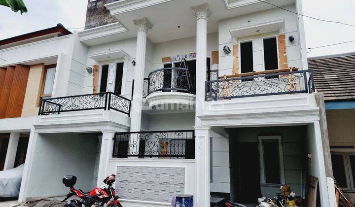 Rumah Murah Mewah Klasik 2 Lantai Lokasi Strategis  2