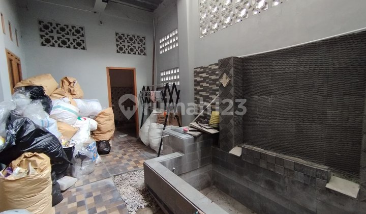 Rumah Toko Posisi Strategis di Jalan Propinsi 2