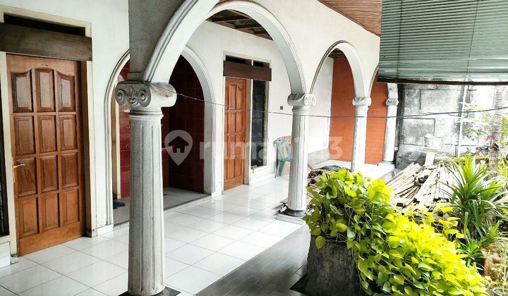 Tanah Murah Bonus Rumah Tengah Kota Solo di Pinggir Jalan Raya Tanah Murah Bonus Rumah Tengah Kota Solo di Pinggir Jalan Raya