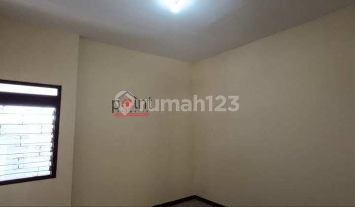 Large Cheap House Strategic Location in Laweyan Solo 2