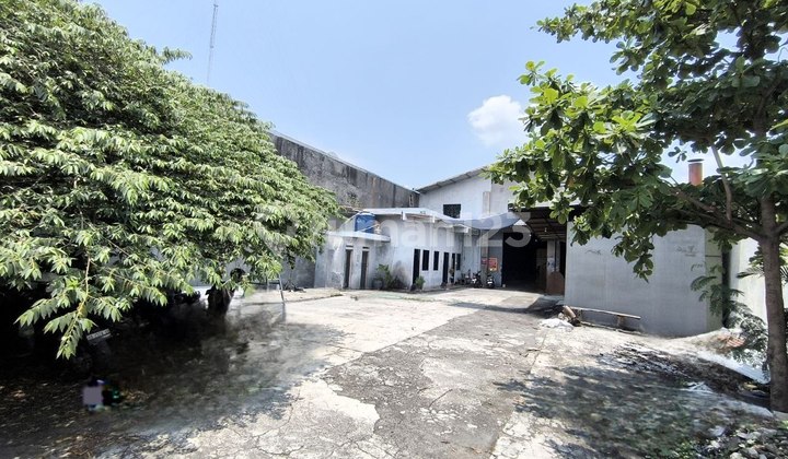 Affordable Warehouse Strategic Location Near Ngemplak Toll Gate