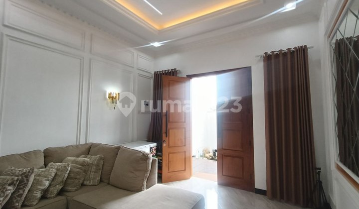 Rumah Mewah Modern Minimalis Lokasi Strategis 2