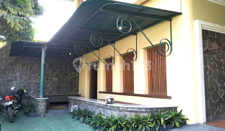 Rumah Galery Include Barang barang Antik Dengan Nilai Seni Tinggi