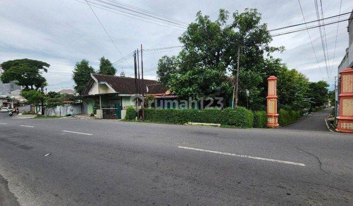 Tanah Hook Lokasi Strategis Di jalan Raya 1