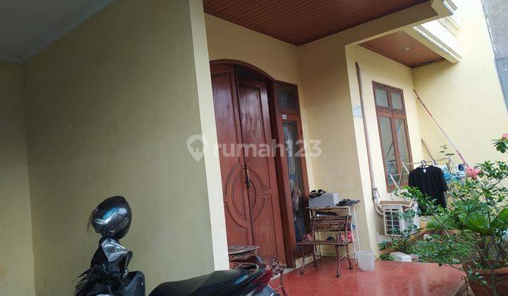 Rumah 2 Lantai Terawat Hanya 2M An 2