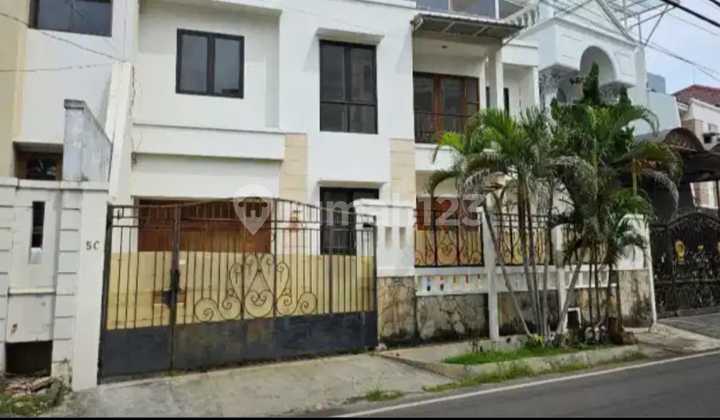 East Cideng House, Tanah Abang, Central Jakarta