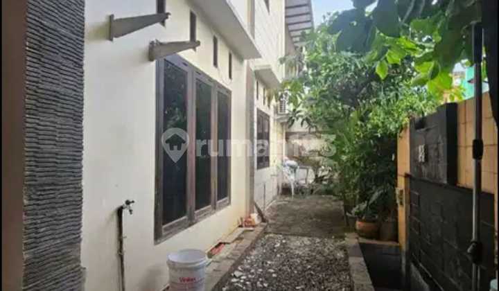 Fully Occupied Rooms for Rent in Rawamangun 2