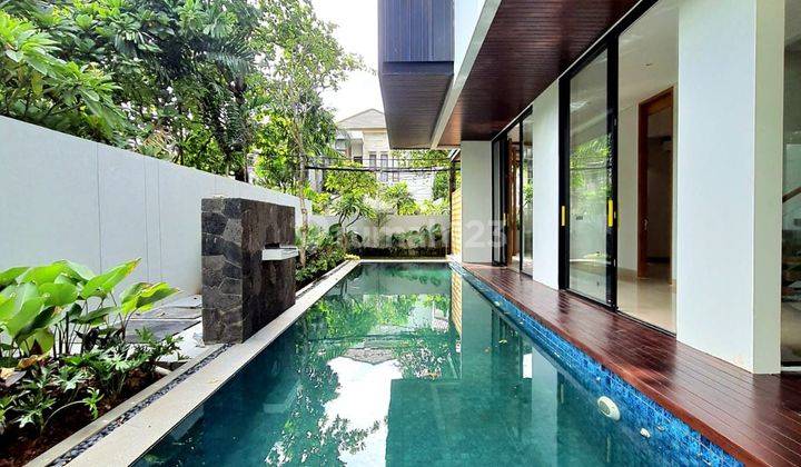 Rumah Modern Resort Pool Akses Jalan Besar Bebas Banjir Di Kemang 1