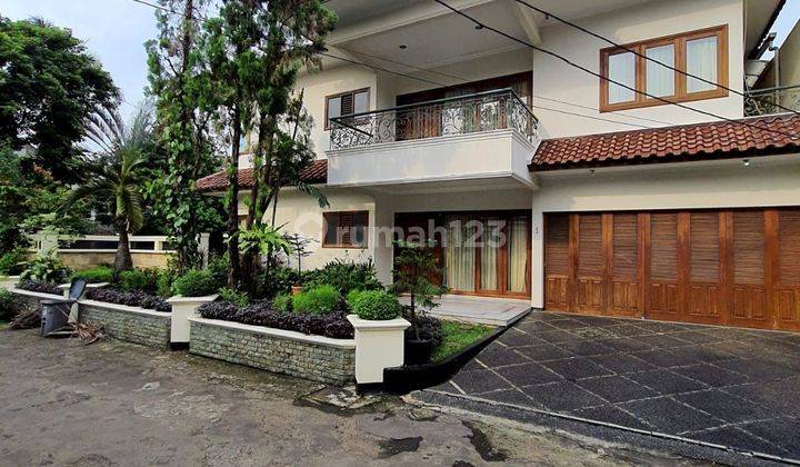 Rumah Mewah Private Pool Dekat Pusat Bisnis Kemang 1