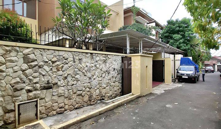 Rumah Mewah Tanah Luas Private Pool Akses Dua Mobil Di Kemang 2